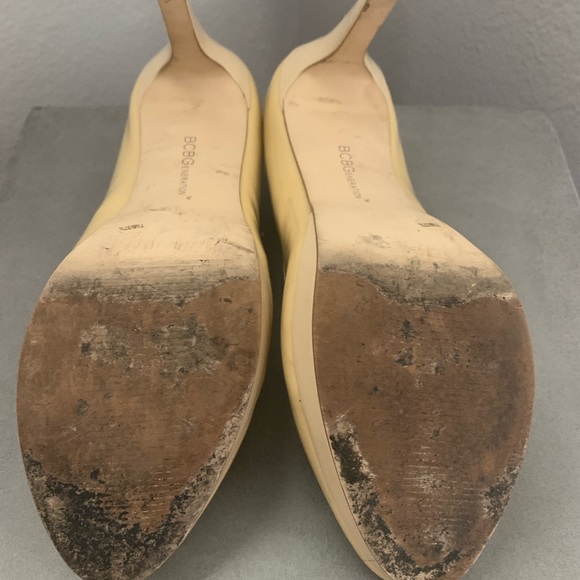 Women’s BCBG heels - Picture 6 of 8